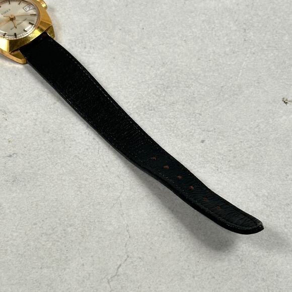 VTG Timex Watch Womens 25mm Manual Wind Date Gold Tone Black Band Working - Picture 3 of 13